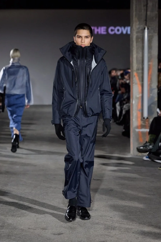 THE COVERのルック