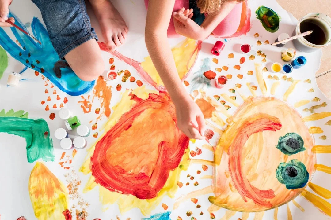 子供たちの絵画活動