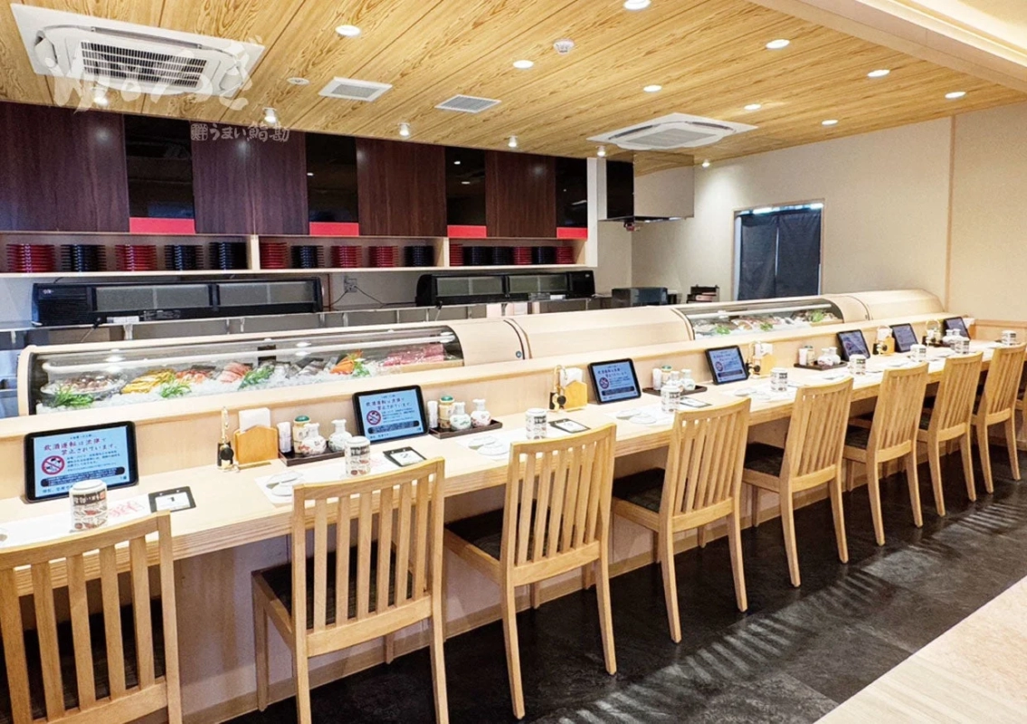 うまい鮨勘 ゆとろぎ大崎古川店の店内カウンター席